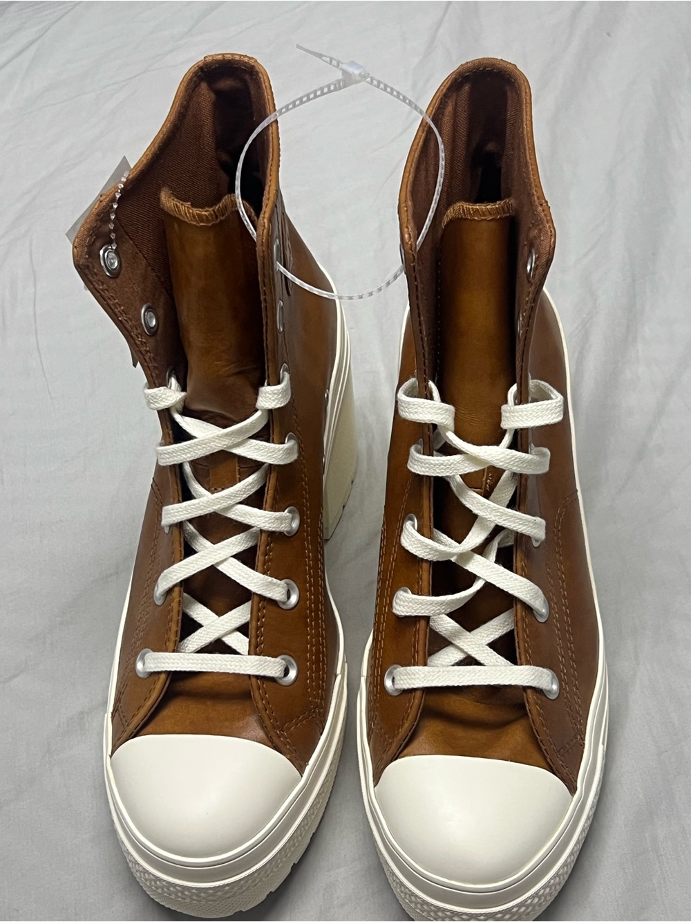 Converse

Chuck 70 De Luxe Heel - Picture 2 of 16